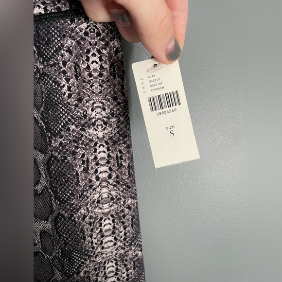 Varley Snakeskin Printed Leggings Womens Size Small NWT - Picture 4 of 7